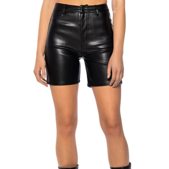 Xena Oiled Vegan: Black Leather Bermuda Shorts Plus Size 2X - Picture 7 of 7